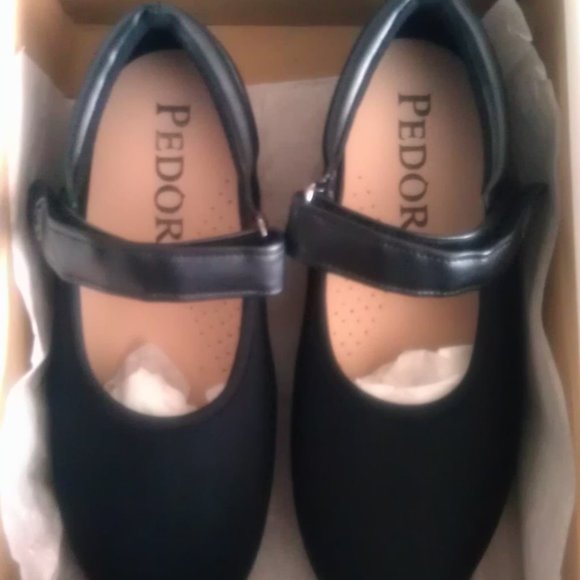 Pedors Mary Jane Stretch Shoes - Picture 1 of 3